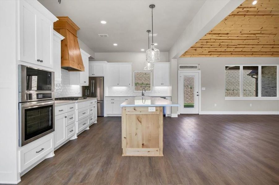 Furnished interior view inside a new home in , Lindale (Image 14). Furnished interior view inside a new home in , Lindale (Image 14).