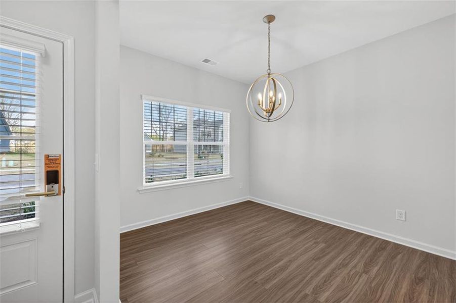 Spacious, unfurnished interior of a new home in Garrett Preserve, Douglasville (Image 15).