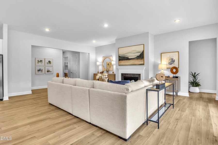 P_RAL_FAL_Brandt_Model_INT_FAM_7