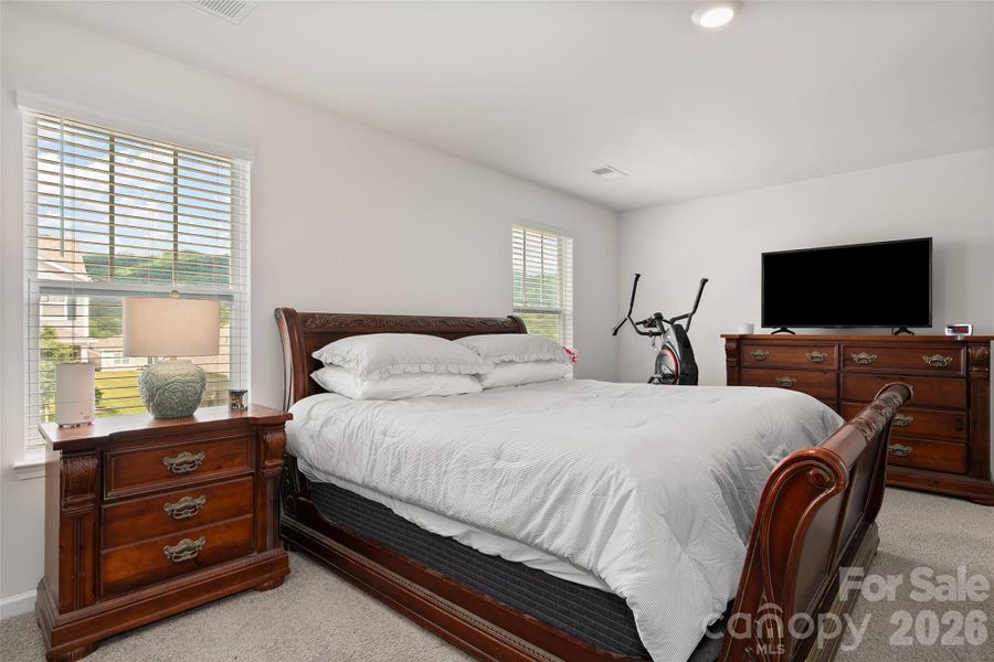 Furnished interior view inside a new home in Valleywood Farms, Waynesville (Image 28).