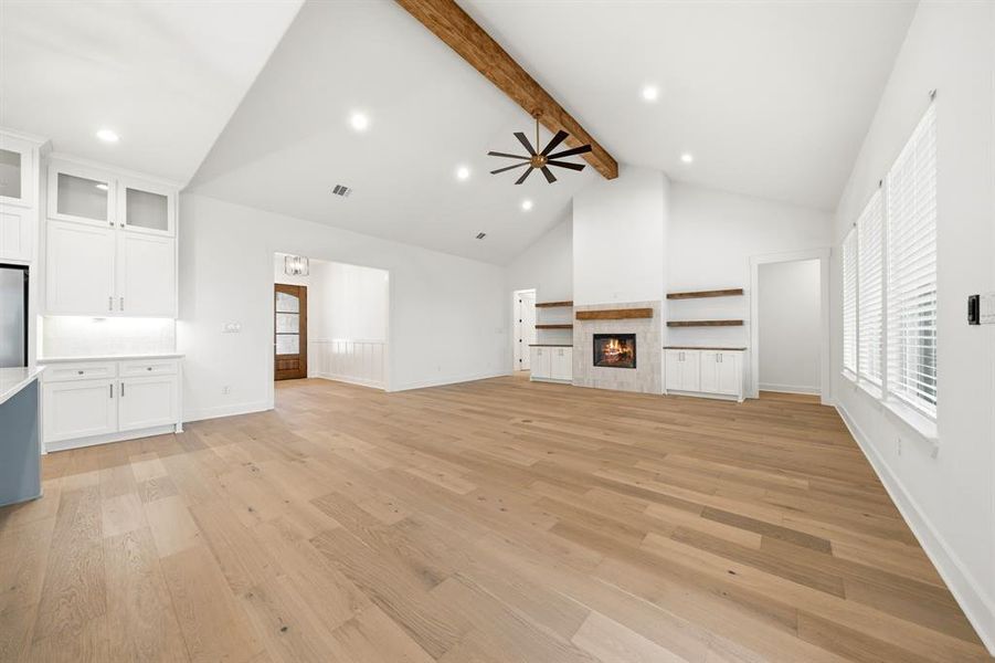 Spacious, unfurnished interior of a new home in , Hewitt (Image 14).