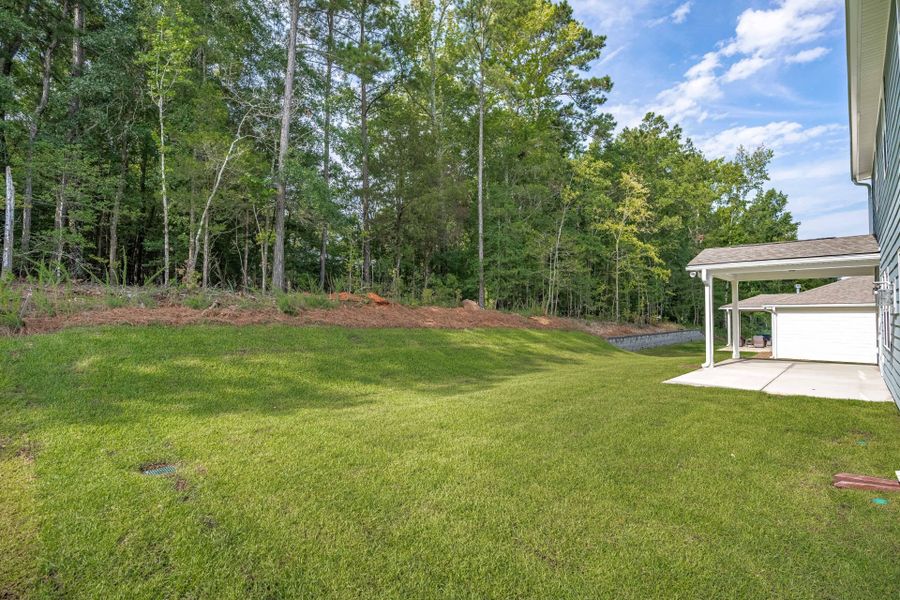 Exterior details and patio area of a home in Carriage Estates, Lexington (Image 27).