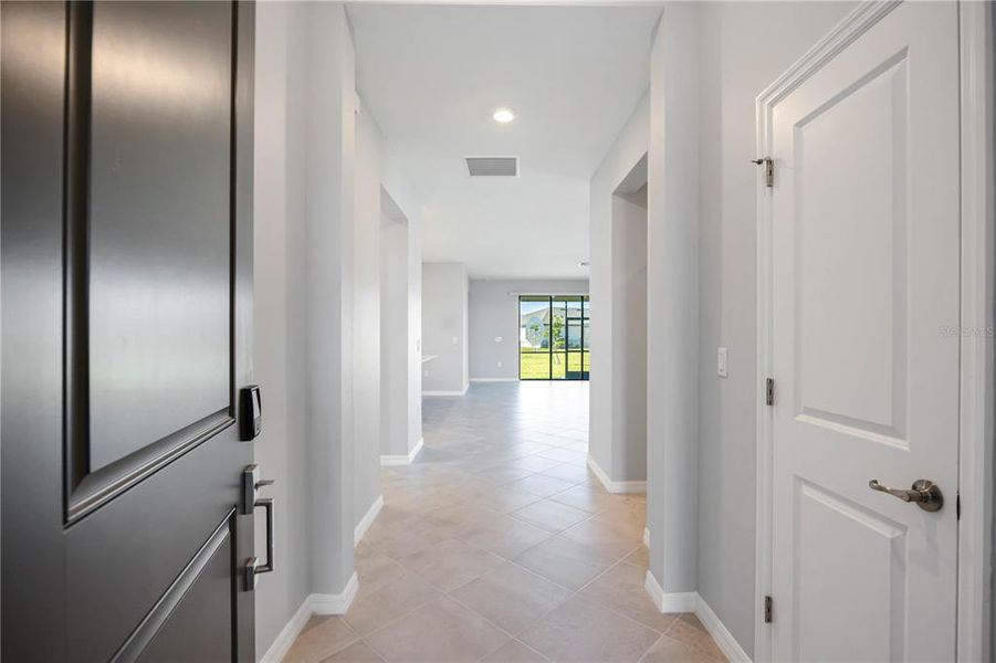Spacious, unfurnished interior of a new home in , Port Charlotte (Image 34).