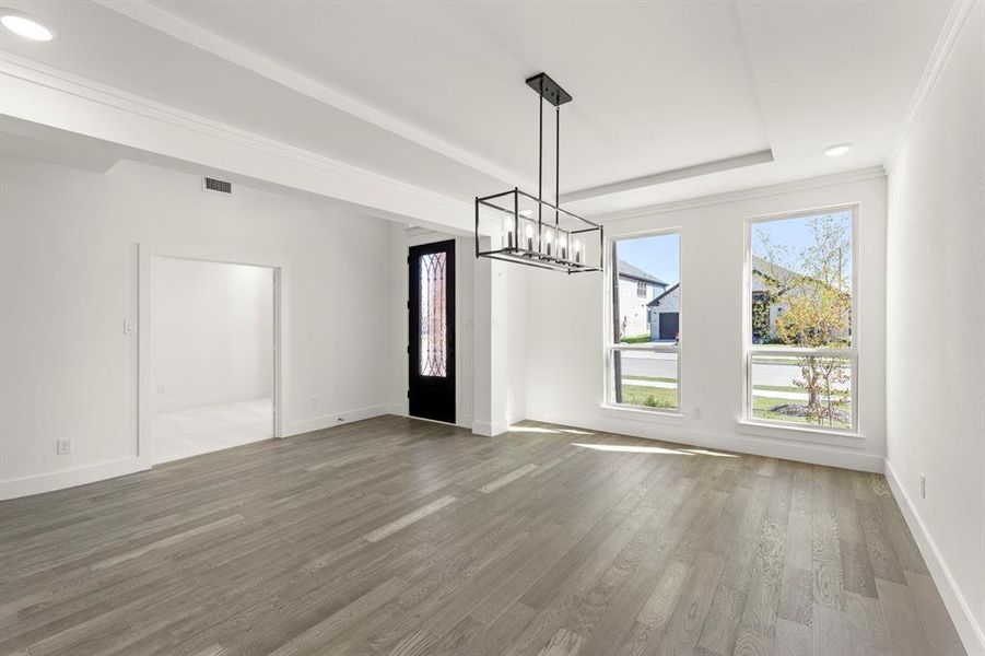 07. 6219 Mulberry - Dining 07. 6219 Mulberry - Dining