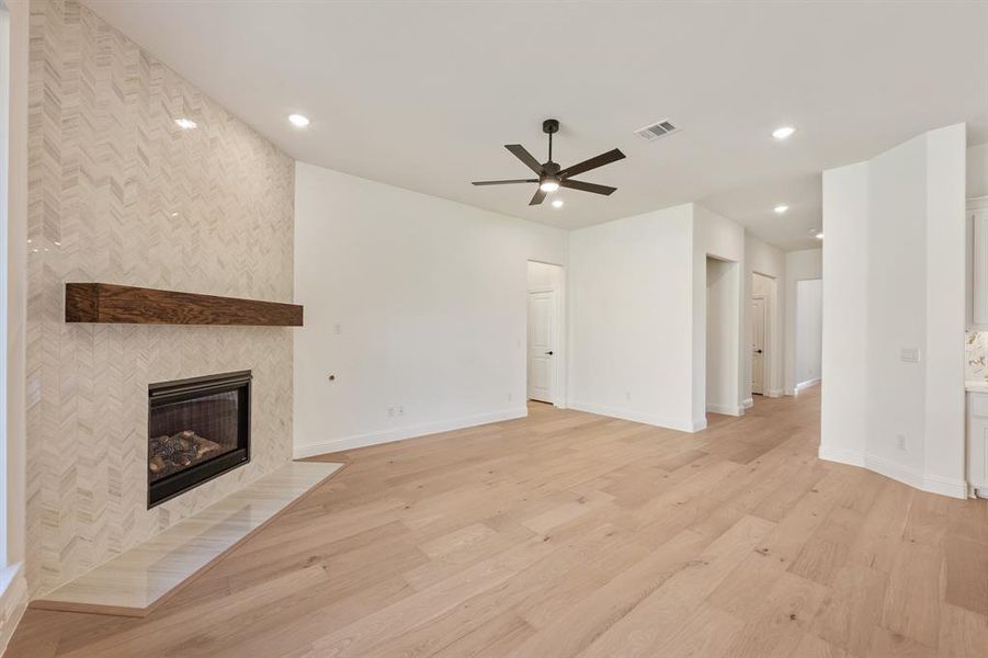 Spacious, unfurnished interior of a new home in Willow Wood Classic 50, McKinney (Image 16). Spacious, unfurnished interior of a new home in Willow Wood Classic 50, McKinney (Image 16).