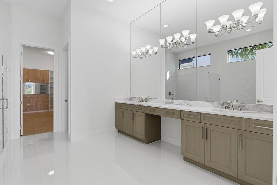 AD241F3D-F6B4-492B-97D2-4B9381362F2C