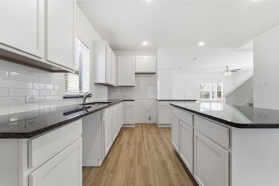 Furnished interior view inside a new home in La Terra, Celina (Image 9).