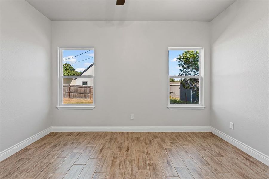 Spacious, unfurnished interior of a new home in , Granbury (Image 31).