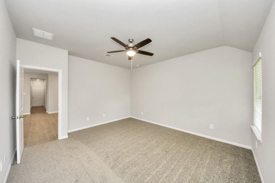 Spacious, unfurnished interior of a new home in Montgomery Ridge: Founders Collection, Montgomery (Image 14). Spacious, unfurnished interior of a new home in Montgomery Ridge: Founders Collection, Montgomery (Image 14).