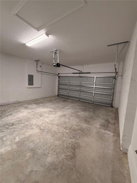 Spacious, unfurnished interior of a new home in , Center Hill (Image 23). Spacious, unfurnished interior of a new home in , Center Hill (Image 23).