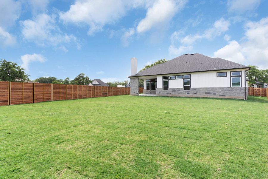 Exterior details and patio area of a home in Broken Oak, Georgetown (Image 33).