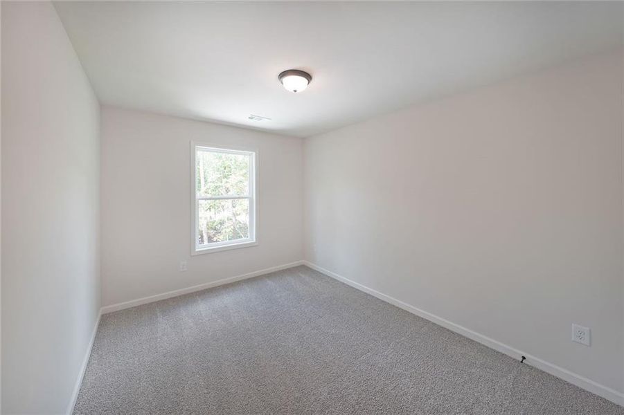 Spacious, unfurnished interior of a new home in , Dahlonega (Image 20).