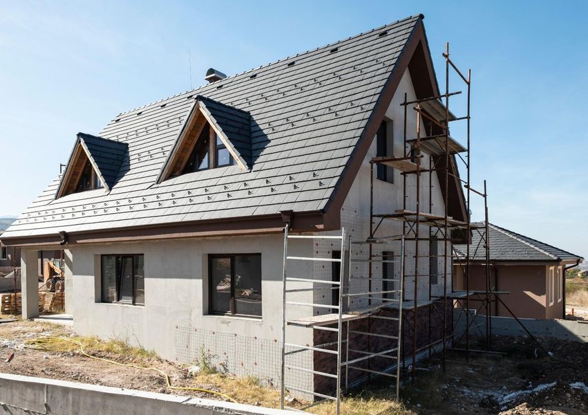 From your initial call to inquire more information to unlocking to door to your brand new home and beyond, let M&M Oak Homes guide you through each and every step.  Make the call today.