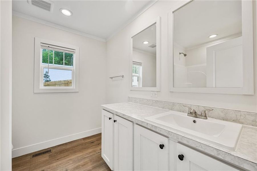 Furnished interior view inside a new home in , Gainesville (Image 7).