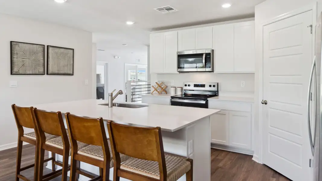 Furnished interior view inside a new home in Willowbrook South, Winter Haven (Image 11). Furnished interior view inside a new home in Willowbrook South, Winter Haven (Image 11).