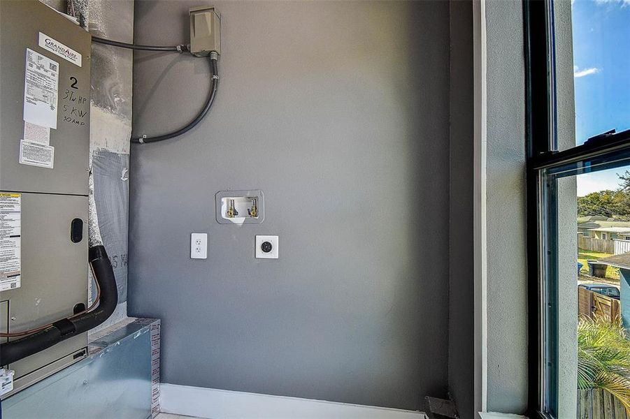 Image 40 of a home in .