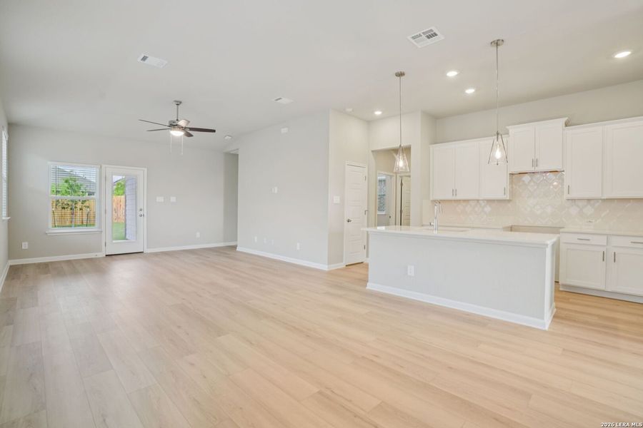 Spacious, unfurnished interior of a new home in Sagebrooke - Premier Series, San Antonio (Image 30).