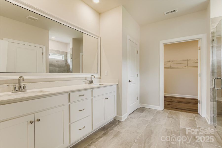 Owner's Bath Owner's Bath