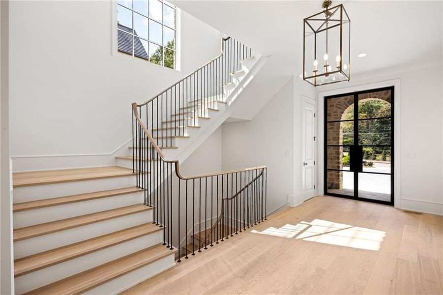 Spacious, unfurnished interior of a new home in , Atlanta (Image 26).