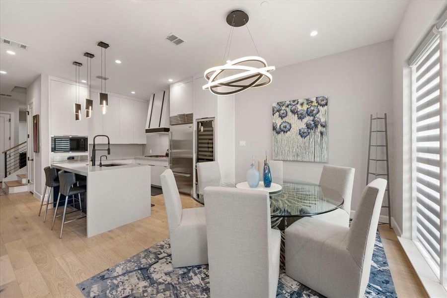 Dining area Dining area