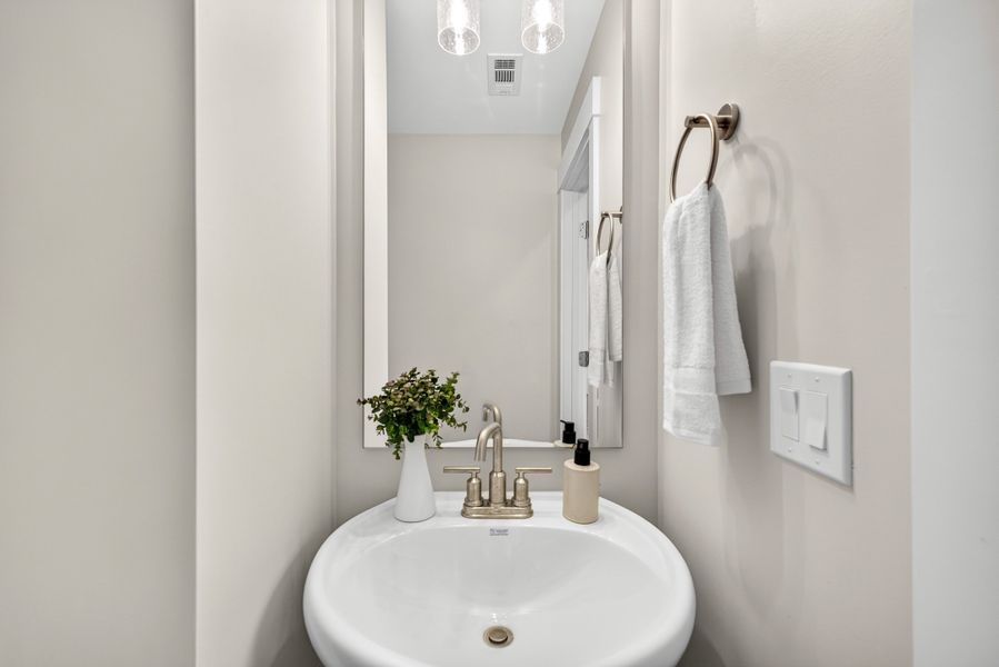 Representative interior finishes for a home built from the Weston End Unit by Baker Residential in Parc at Bradley Farm, Apex (Image 22).