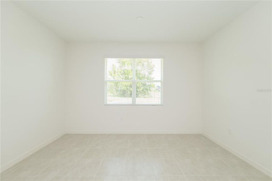 Spacious, unfurnished interior of a new home in , Bartow (Image 20).