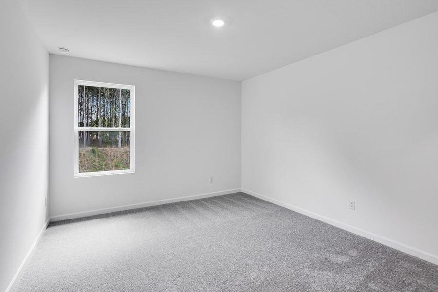 Spacious, unfurnished interior of a new home in Heritage River, Euharlee (Image 25).