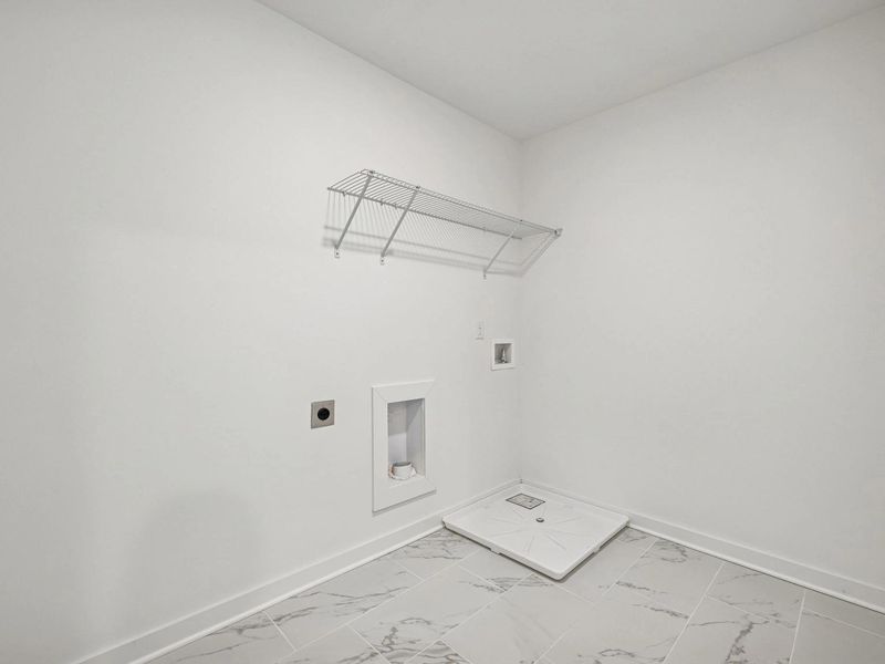 Spacious, unfurnished interior of a new home in Calista Farms, White House (Image 32).