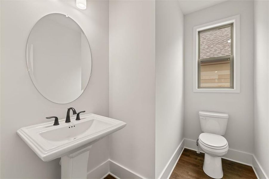 Furnished interior view inside a new home in Soleil Summit Chase, Snellville (Image 5). Furnished interior view inside a new home in Soleil Summit Chase, Snellville (Image 5).