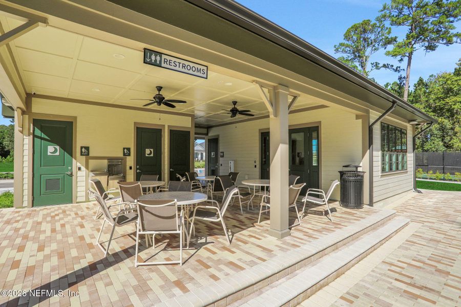 Exterior details and patio area of a home in Jennings Farm, Middleburg (Image 29).