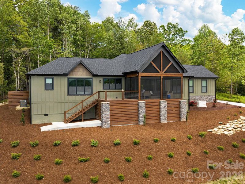 Image 38 of a home in .