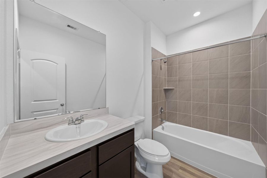 Furnished interior view inside a new home in , Houston (Image 8).