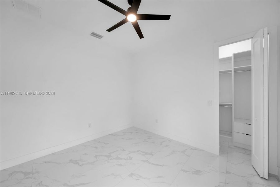 Spacious, unfurnished interior of a new home in , Lehigh Acres (Image 21).