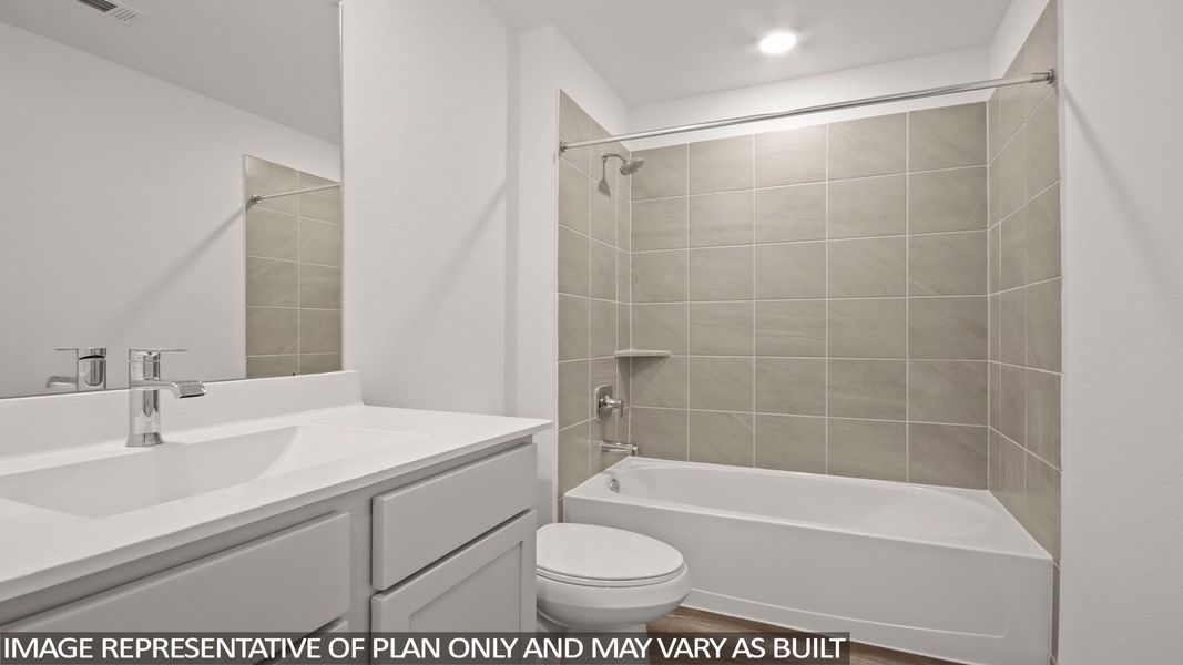 Furnished interior view inside a new home in Venetian Pines, Conroe (Image 7).