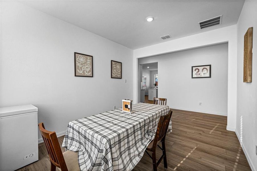 Furnished interior view inside a new home in Azle Grove, Azle (Image 19).