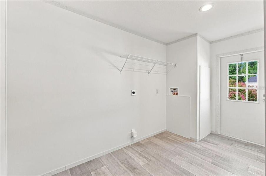 Spacious, unfurnished interior of a new home in , Zephyrhills (Image 40).