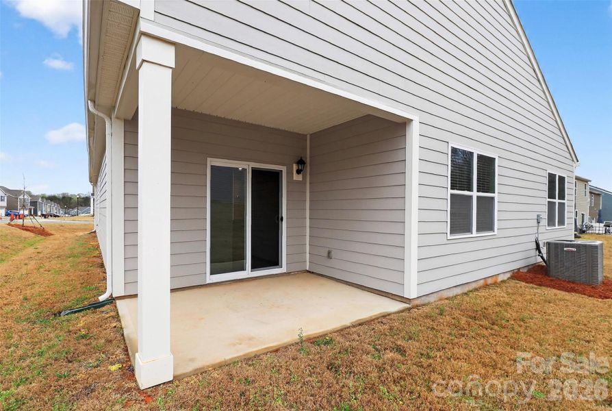 Exterior details and patio area of a home in Fergus Crossing, York (Image 16).