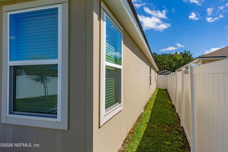Exterior details and patio area of a home in , Green Cove Springs (Image 23).