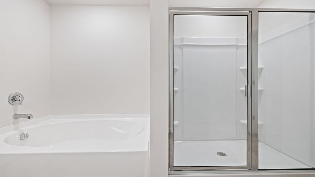 Representative interior finishes for a home built from the PENWELL by D.R. Horton in Foxbank, Gray Court (Image 17). Representative interior finishes for a home built from the PENWELL by D.R. Horton in Foxbank, Gray Court (Image 17).