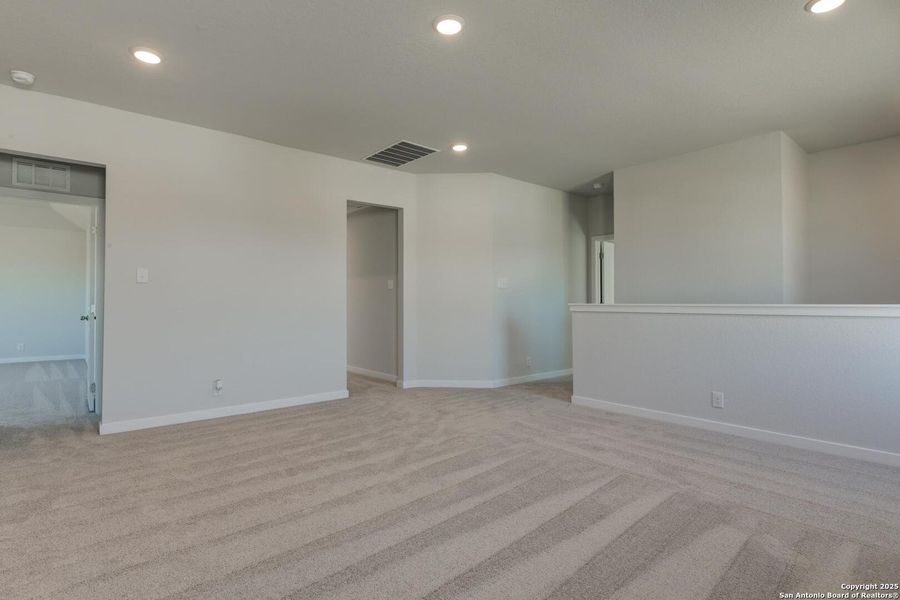 Spacious, unfurnished interior of a new home in The Preserve at the Wilder, Adkins (Image 22).