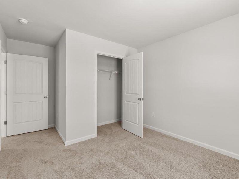 Spacious, unfurnished interior of a new home in Rolling Meadows, Jasper (Image 38).