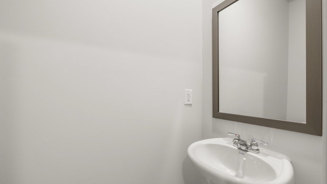 Representative interior finishes for a home built from the Elle by D.R. Horton in Fairway 17 at Mirror Lake, Villa Rica (Image 15). Representative interior finishes for a home built from the Elle by D.R. Horton in Fairway 17 at Mirror Lake, Villa Rica (Image 15).