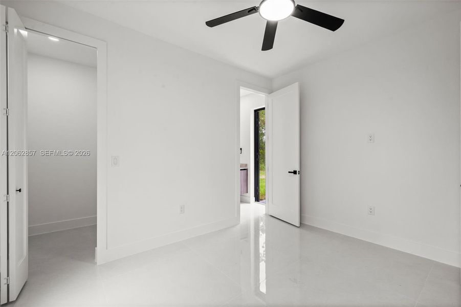 Spacious, unfurnished interior of a new home in , Lehigh Acres (Image 17).
