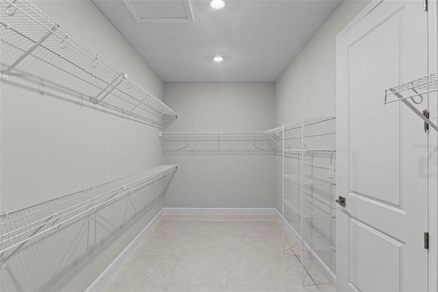 Spacious, unfurnished interior of a new home in Cresswind at Hammock Oaks, Lady Lake (Image 29).