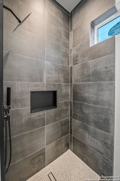 Close-up of interior finishes inside a home in , San Antonio (Image 19).