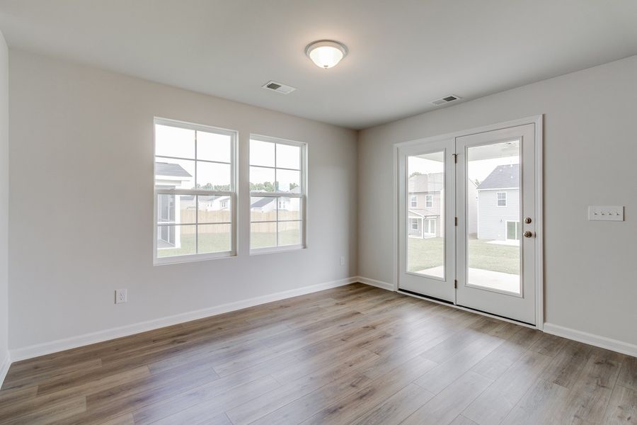 Spacious, unfurnished interior of a new home in Winston Point, Gilbert (Image 18). Spacious, unfurnished interior of a new home in Winston Point, Gilbert (Image 18).