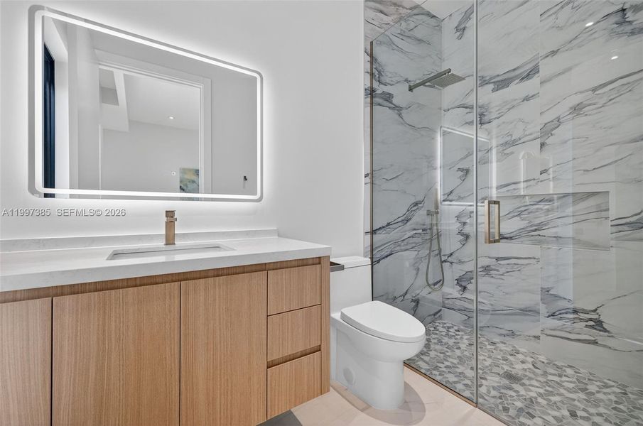 Furnished interior view inside a new home in , Fort Lauderdale (Image 33).