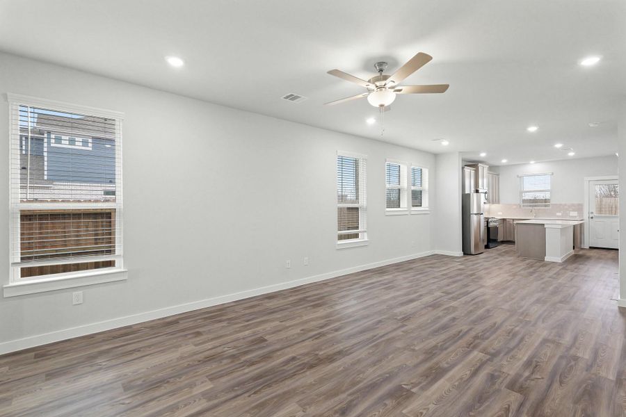 Spacious, unfurnished interior of a new home in River Ranch Trails, Angleton (Image 17). Spacious, unfurnished interior of a new home in River Ranch Trails, Angleton (Image 17).