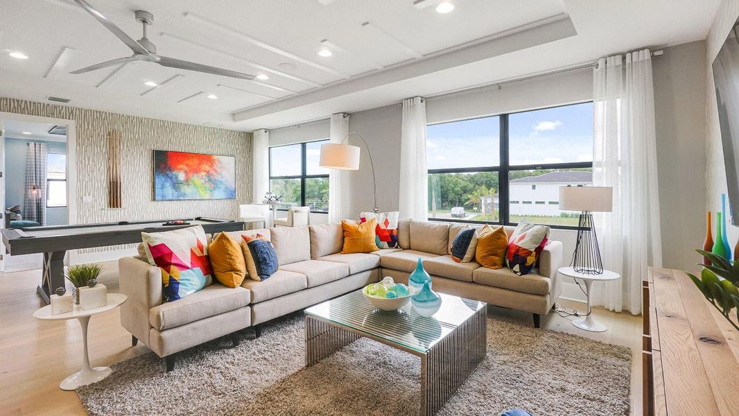 Model Photo used for reference Model Photo used for reference