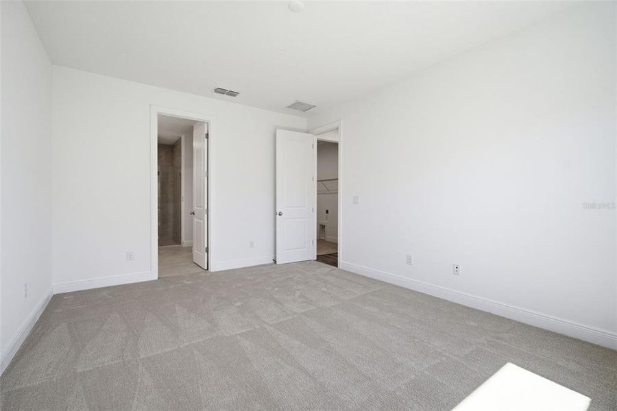 Spacious, unfurnished interior of a new home in Waterset, Apollo Beach (Image 22). Spacious, unfurnished interior of a new home in Waterset, Apollo Beach (Image 22).